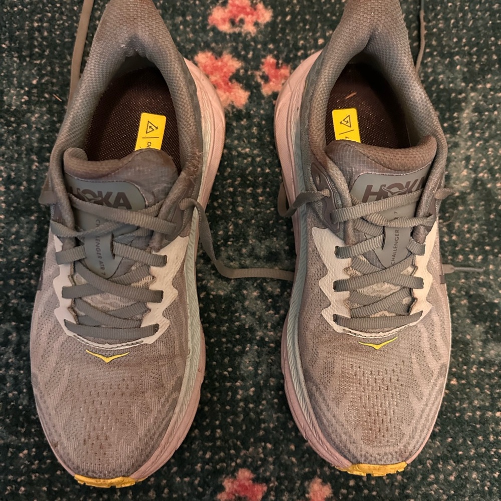 Hoka challenger 7 sneaker, used. Comes with original box